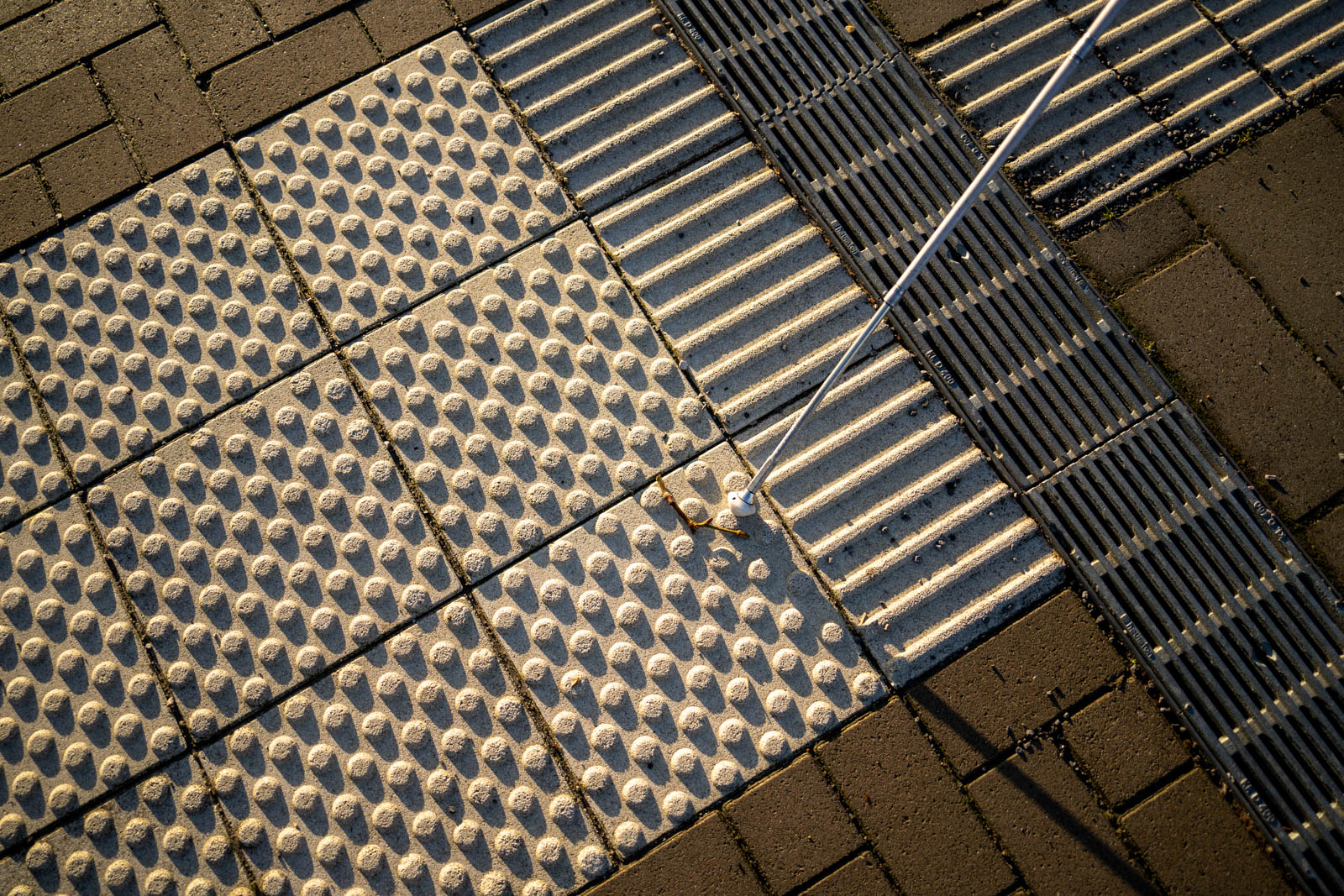 tactile paving